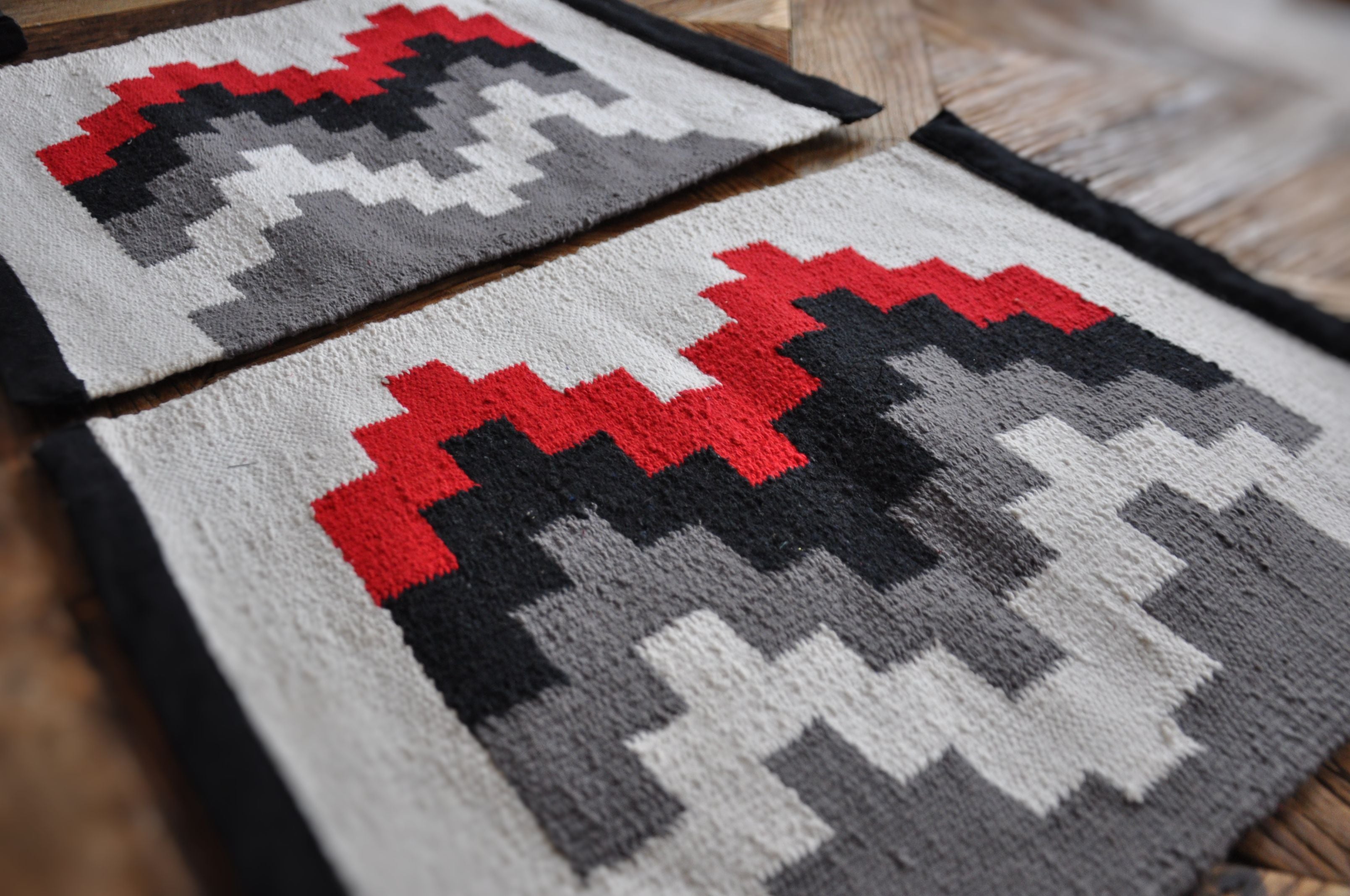 Cygnus Dhurrie Weave Table Mat