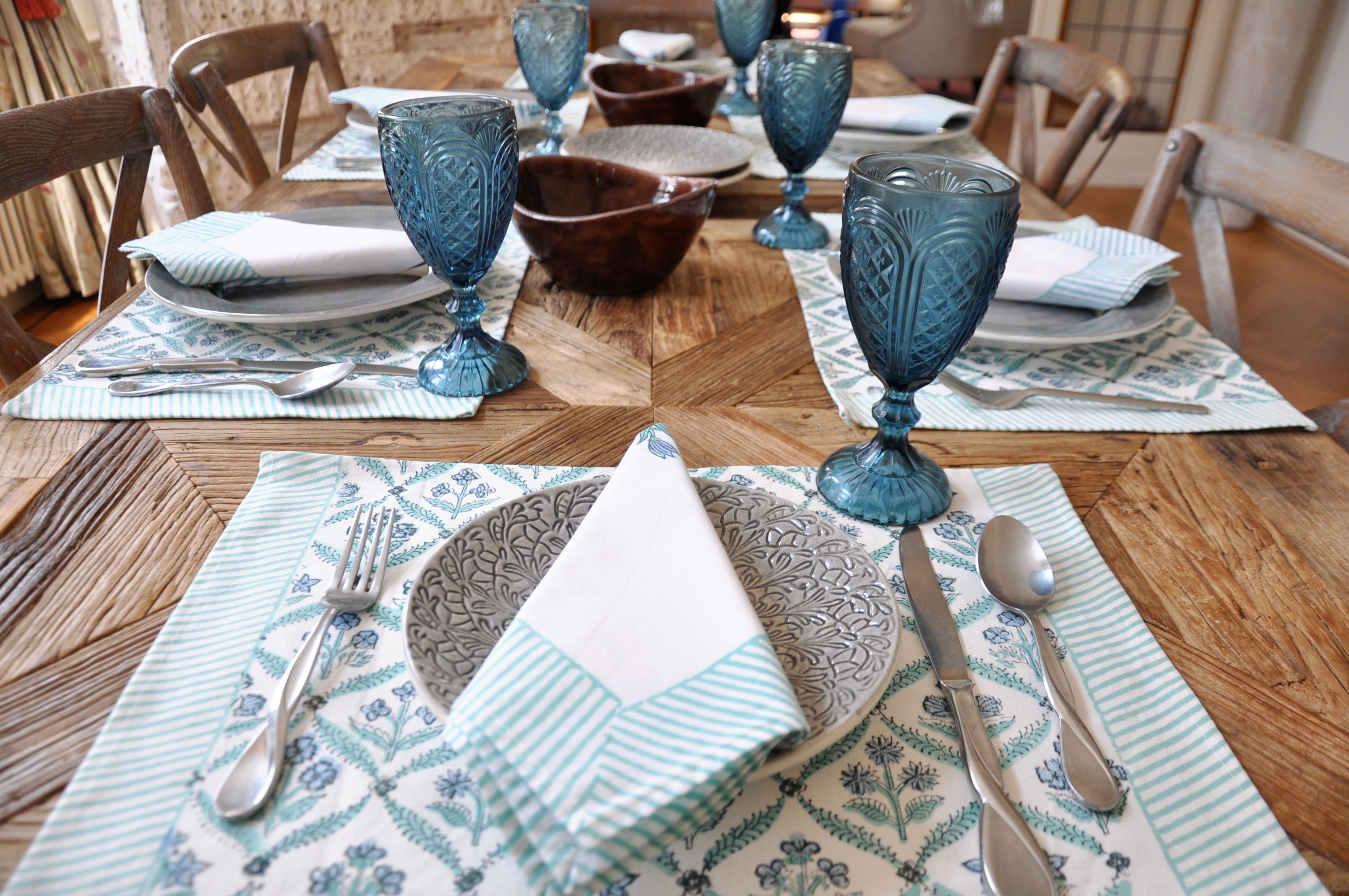 Muraad Placemats with Napkins - Set of 6