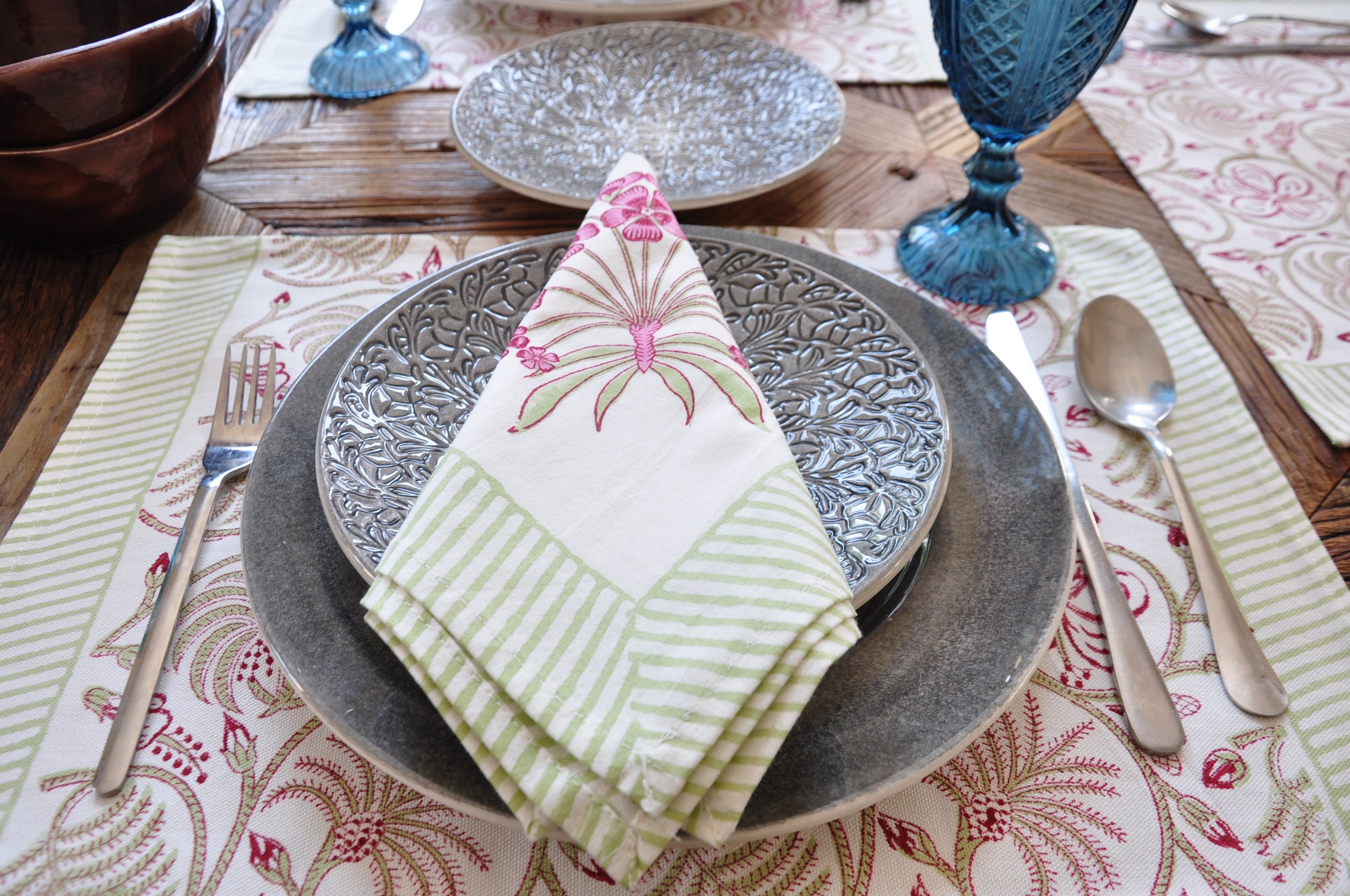 Riya Placemats with Napkins - Set of 6