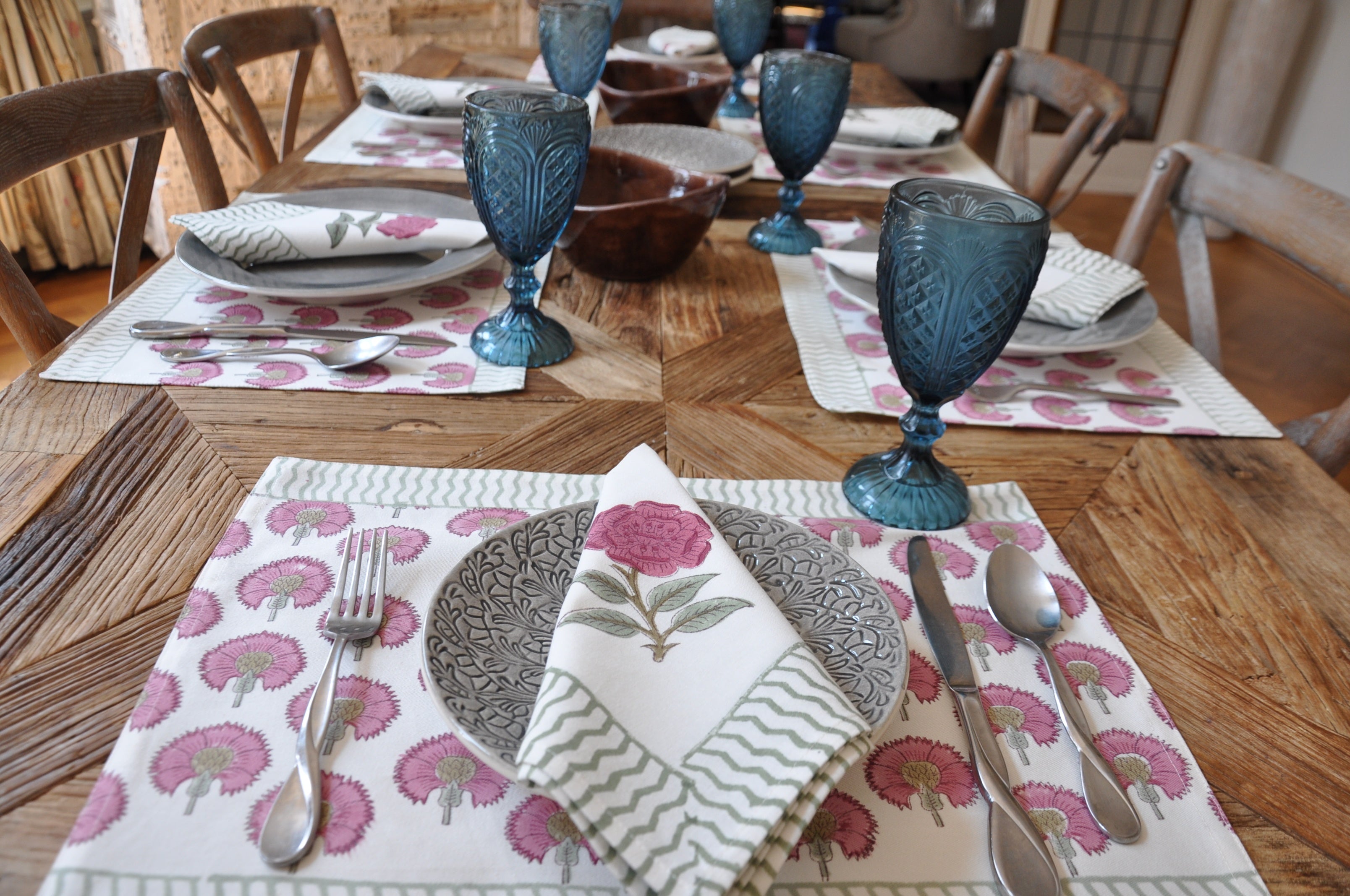 Pankhuri Placemats with Napkins - Set of 6