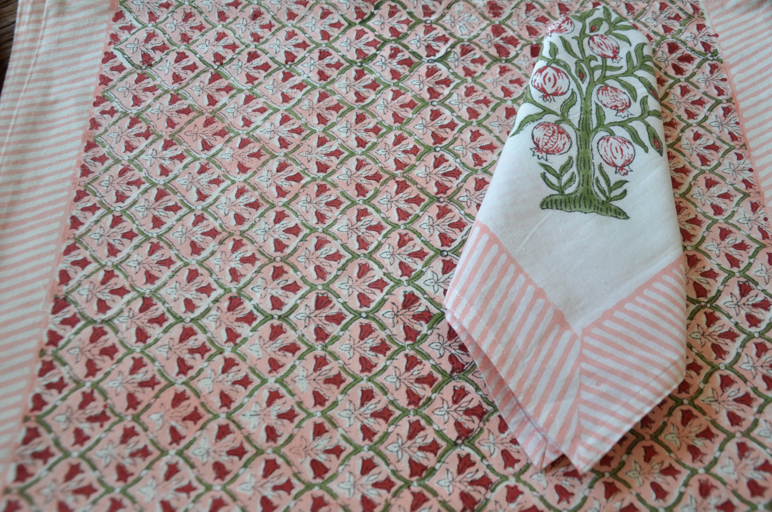 Zoya Placemats with Napkins - Set of 6