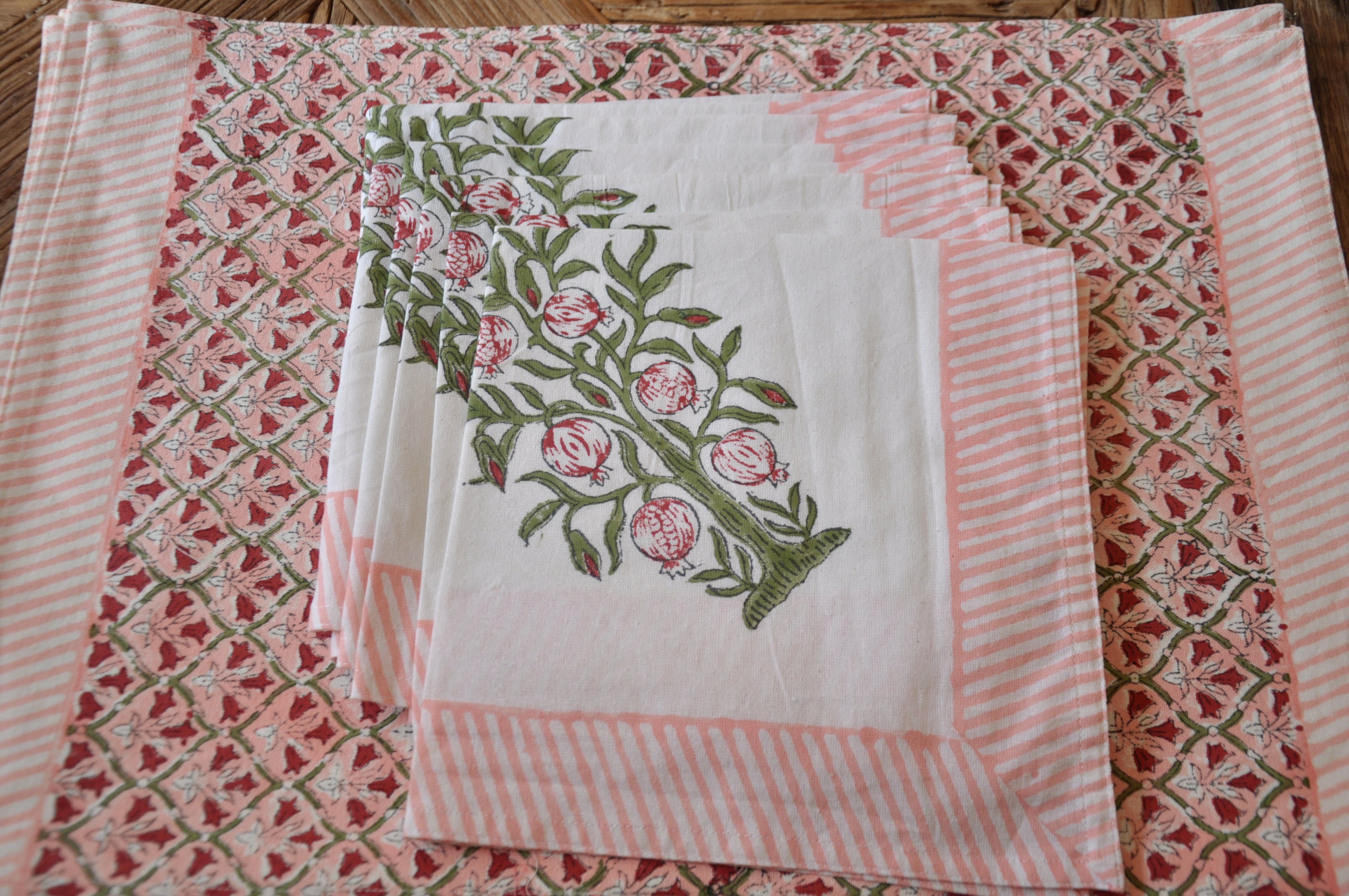 Zoya Placemats with Napkins - Set of 6