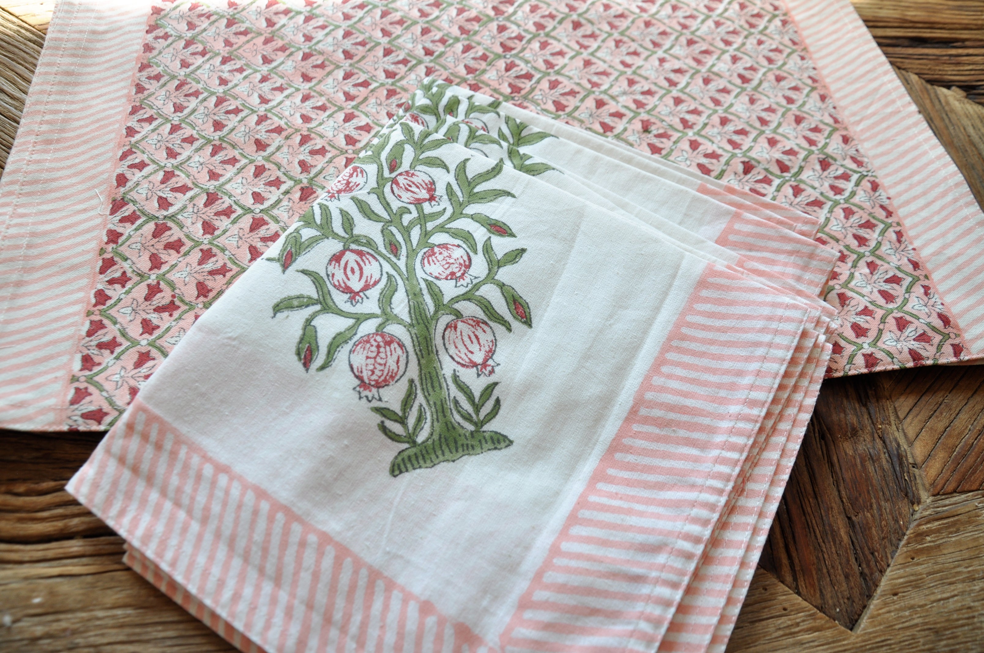 Zoya Placemats with Napkins - Set of 6