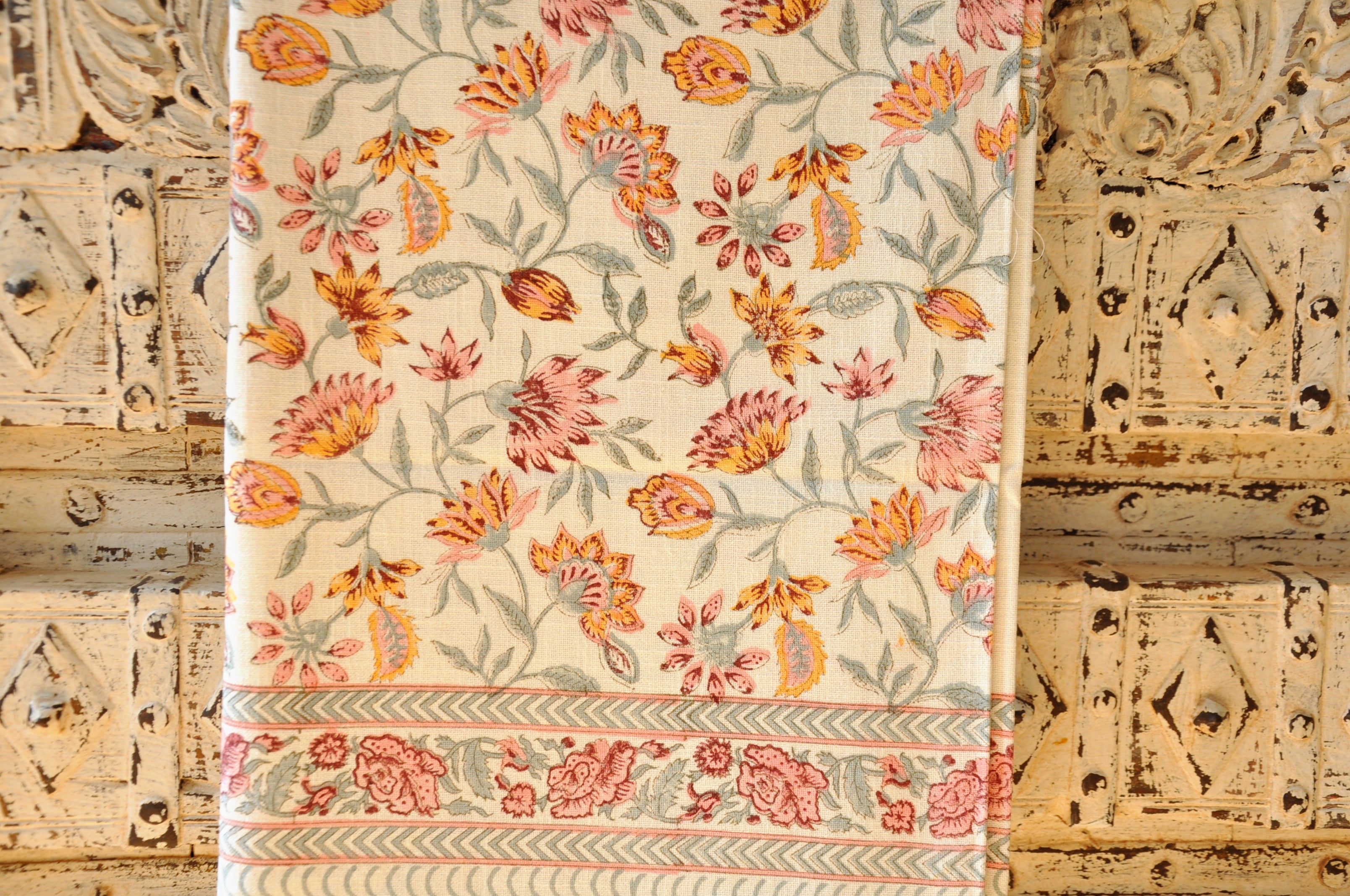 Gardenia Tablecloth