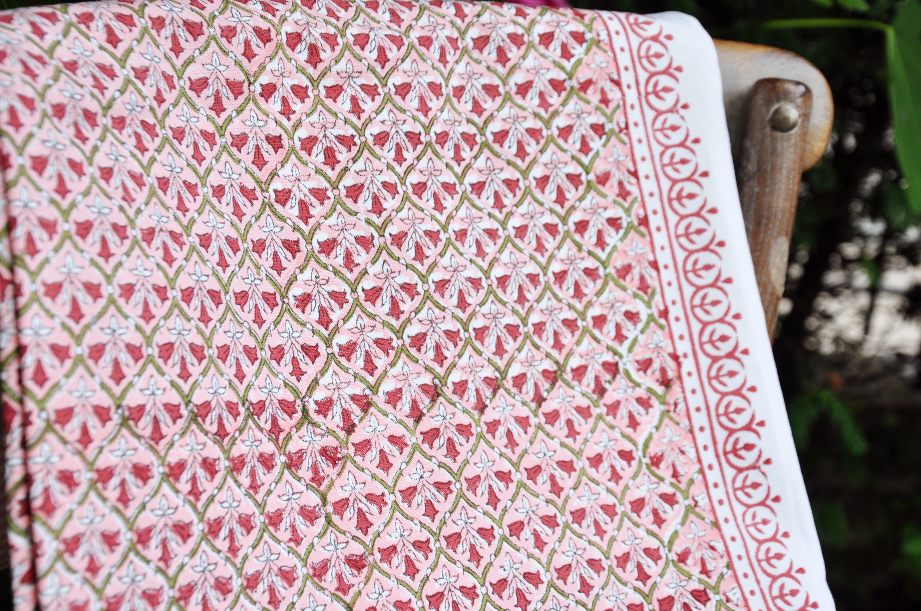 Lily Lust Tablecloth
