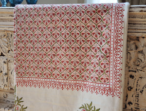 Lily Lust Tablecloth