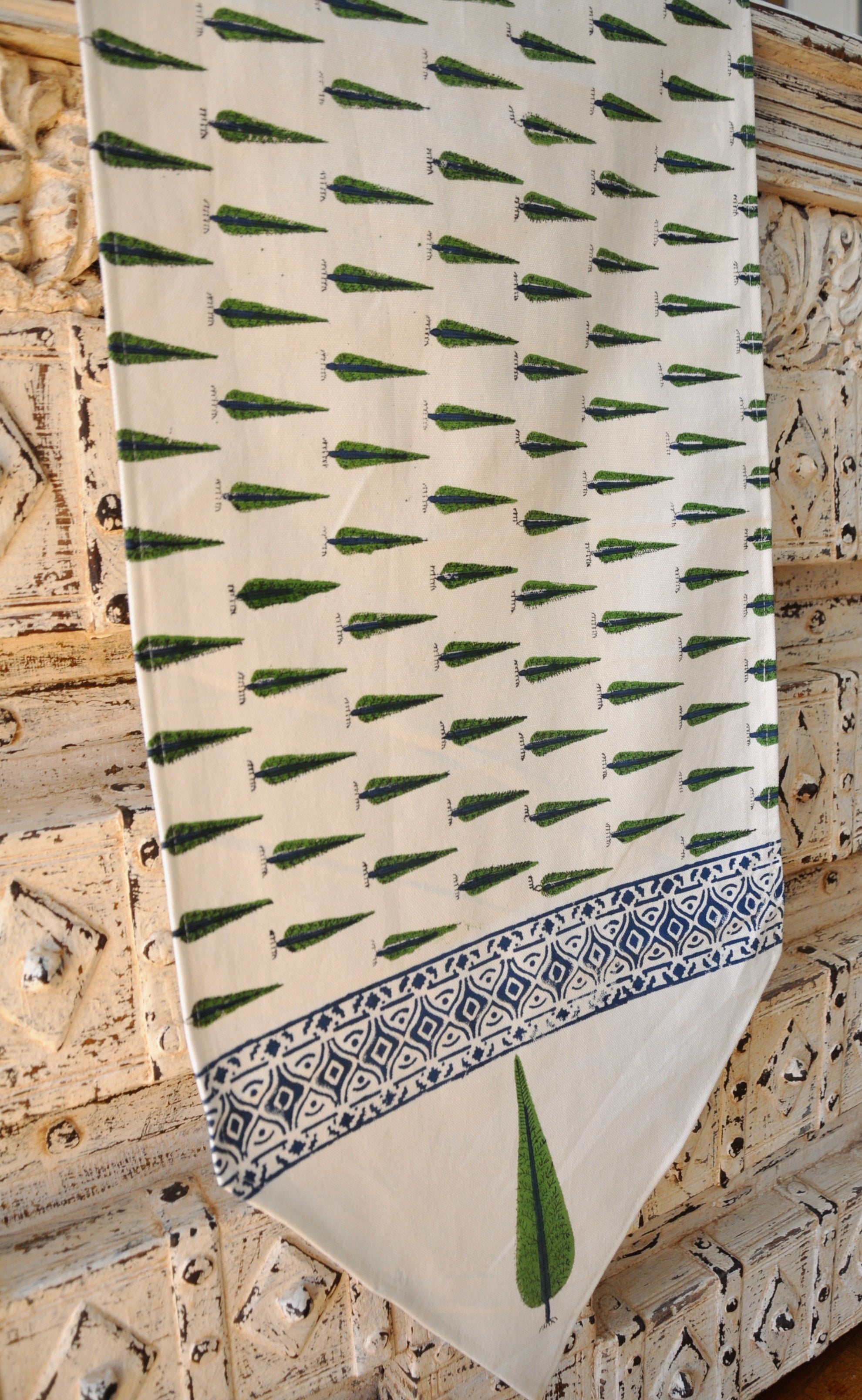Pine Crest Table Runner