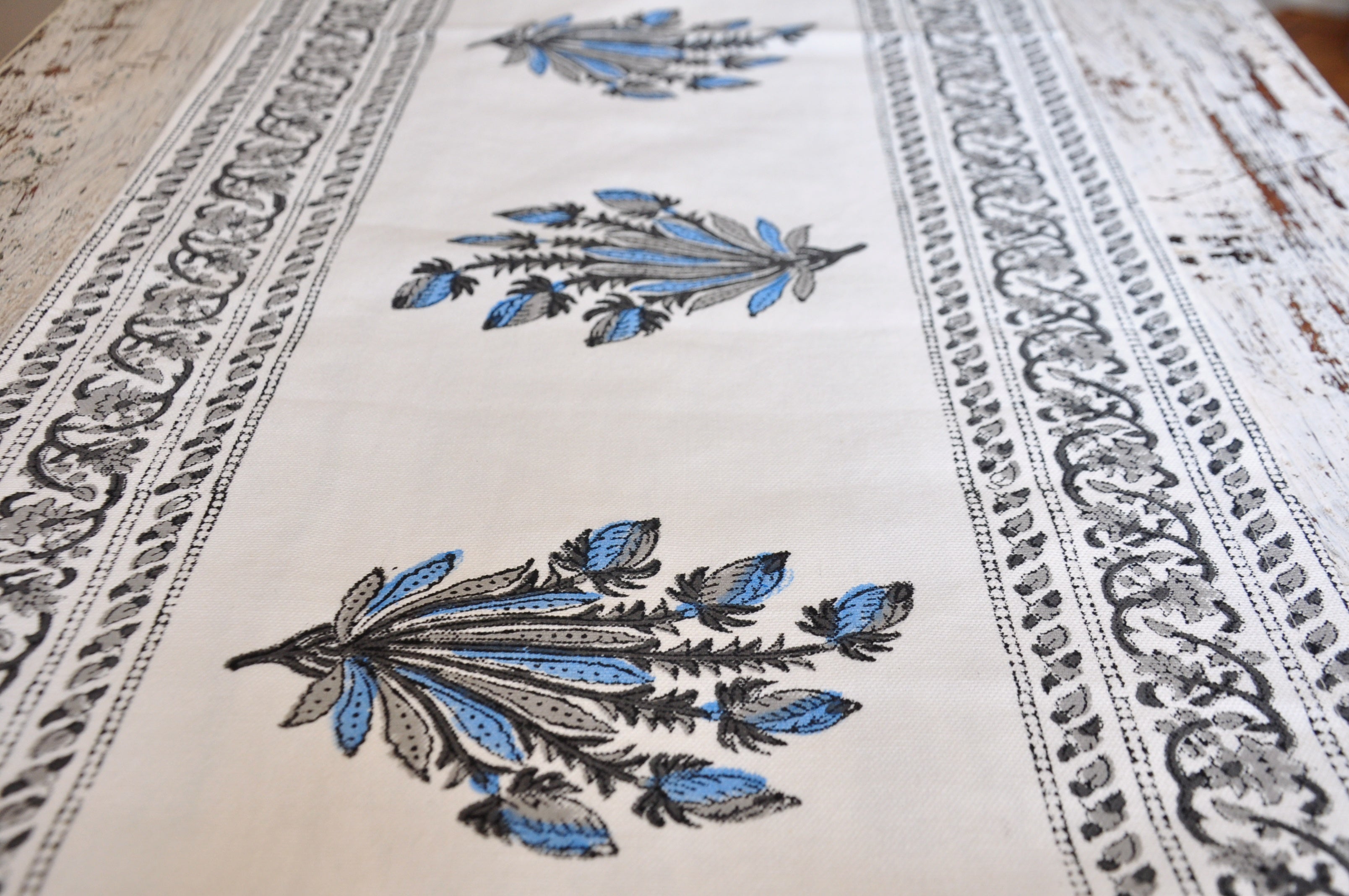 Ferdaus Table Runner